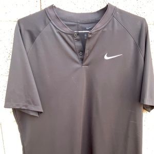 Men's NIKE Golf polo style shirt XL - BLACK